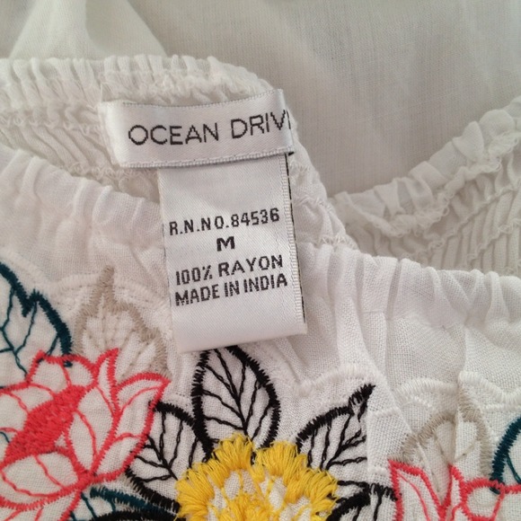 ❌SOLD❌🆕OCEAN DRIVE MINI DRESS/COVER UP - Picture 3 of 3