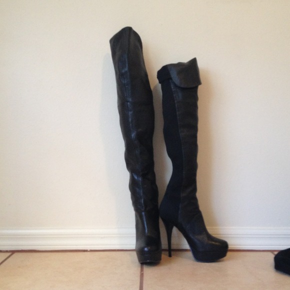 Sexy thigh-high stiletto boots!!!