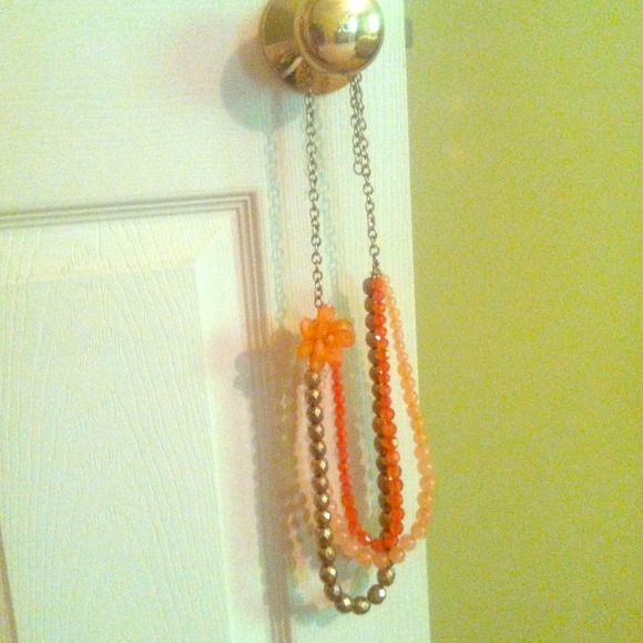 Ann Taylor Loft Necklace