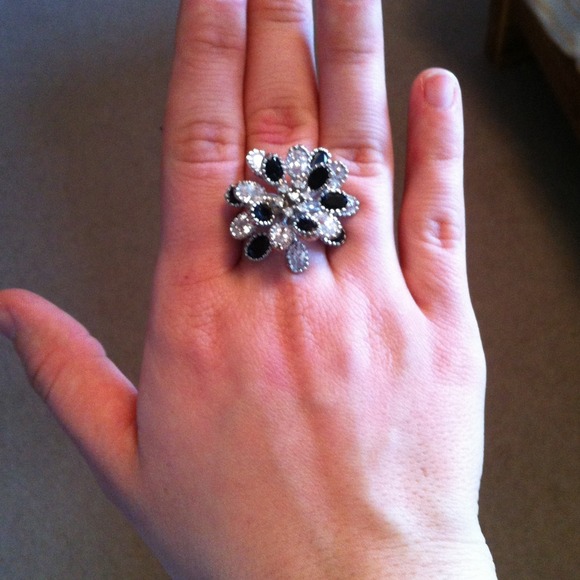 TRADED - Picture 2 of 2