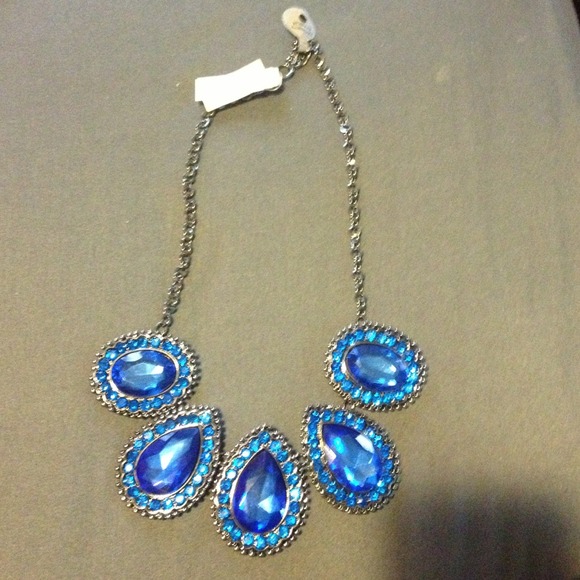 Necklace never worn