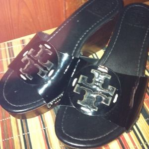 Reduced........Authentic Tory Burch Wedge