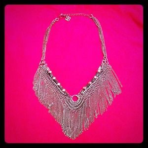 SOLD!!!! Stella & Dot Stevie necklace