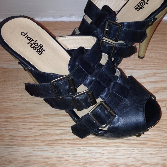 Black gladiator high heel🔴sold🔴