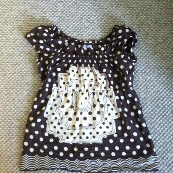 Polka dot top!