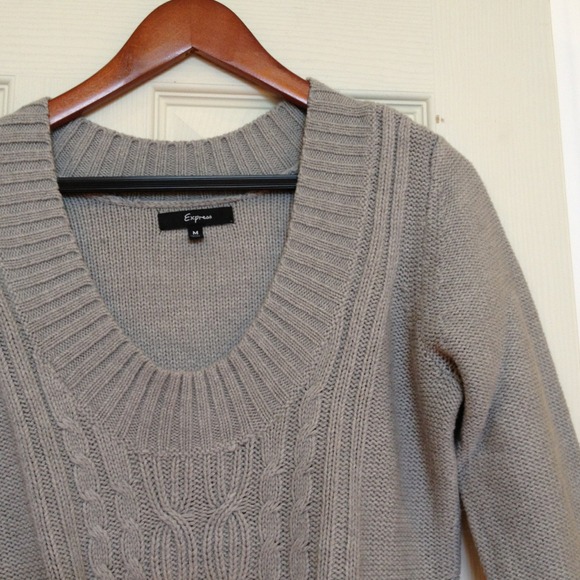 💋SOLD💋Express short sleeve grey sweater