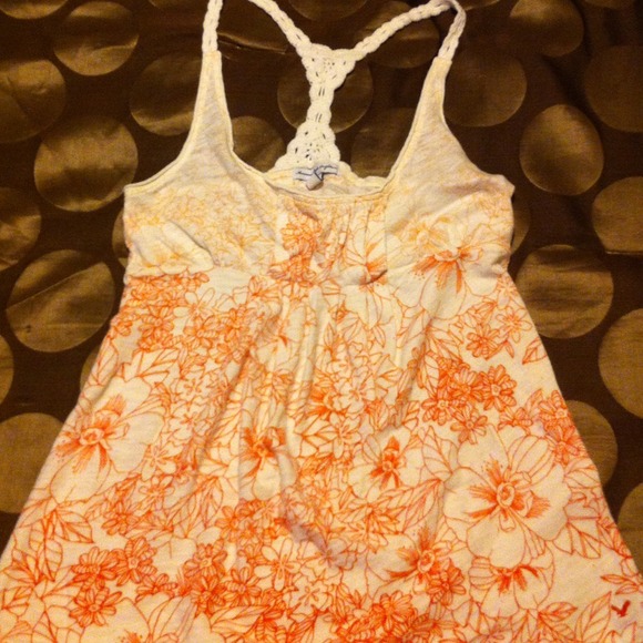 ⚡TRADED ⚡AE Tank top
