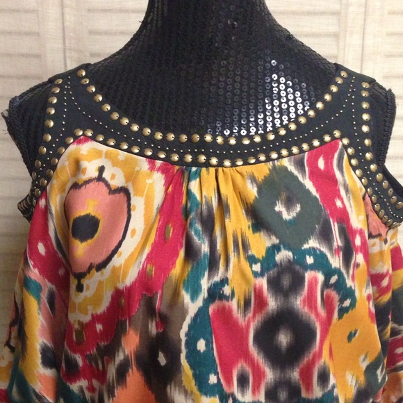 ❌BUNDLED❌Tribal Print Cold Shoulder Dress - Large - Picture 3 of 3