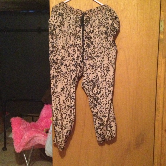 nude and black harem pants