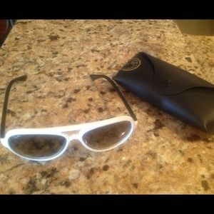 White Raybans and Case in excellent condition