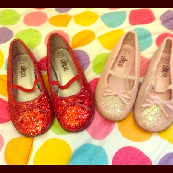 These are cute little girl shoes size 10 and 9 .