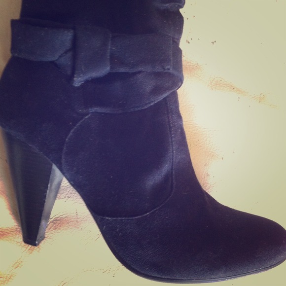 Black faux suede boots