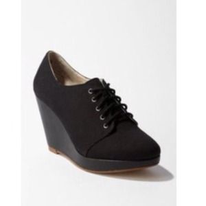 Cooperative Canvas Wedge Heel size 6 Black