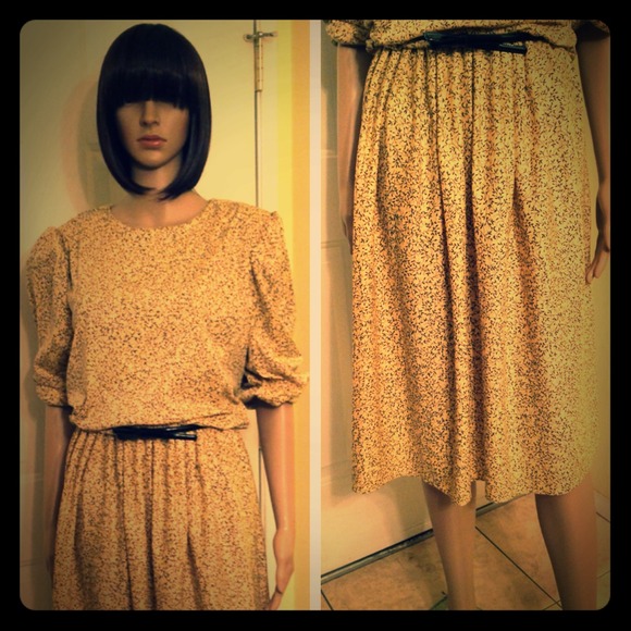 ❌SOLD❌J Vintage Puff Sleeve Dress