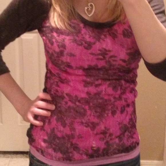 Lace front baseball tee NWOT