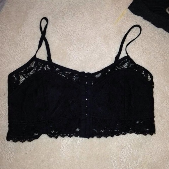 ❌ SOLD ❌Black lace bralette