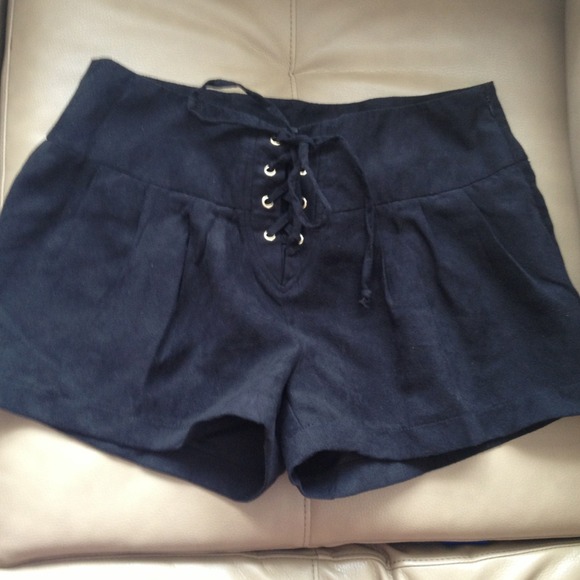 Tied up shorts