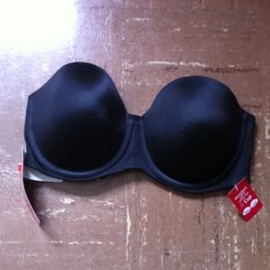Strapless convertible black bra - moderate lift