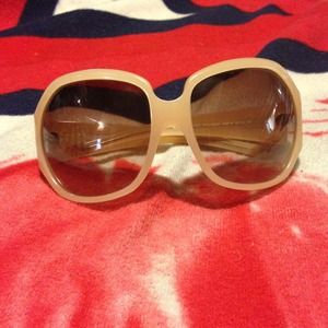 Juicy Couture sunglasses great condition