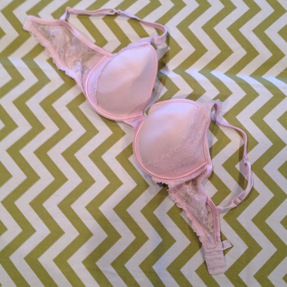 Gently used Victoria Secret angels bra $20