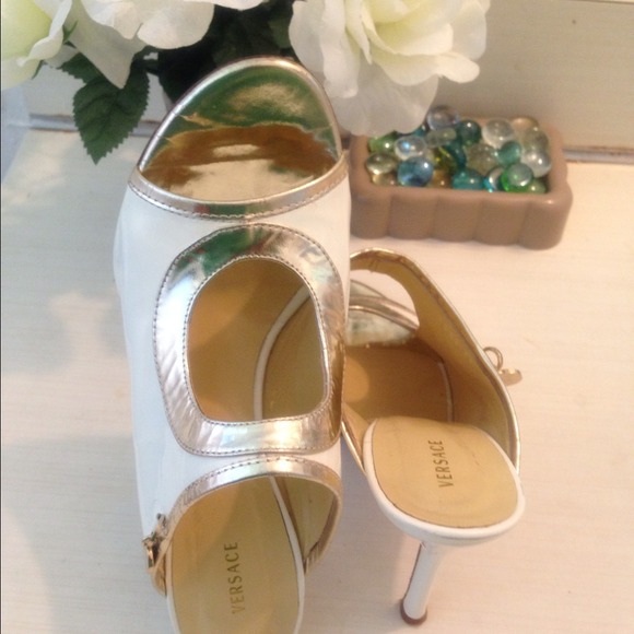 Versace Shoes - 🚫SOLD🚫 🔥Reduced💥Versace Heels💥🔥
