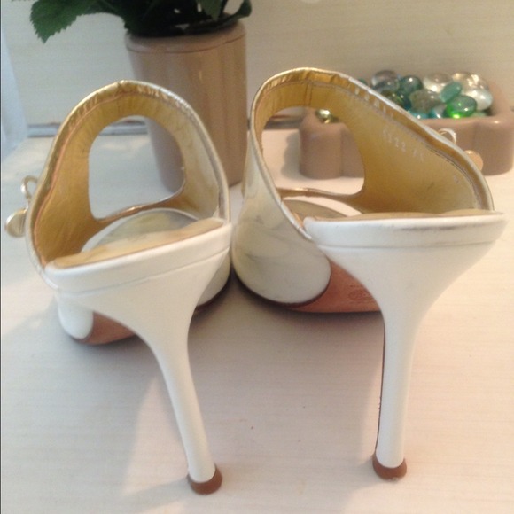 🚫SOLD🚫 🔥Reduced💥Versace Heels💥🔥 - Picture 3 of 4