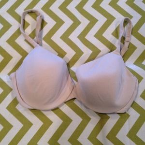 Gently used Victoria secret ipex bra 34DD $20