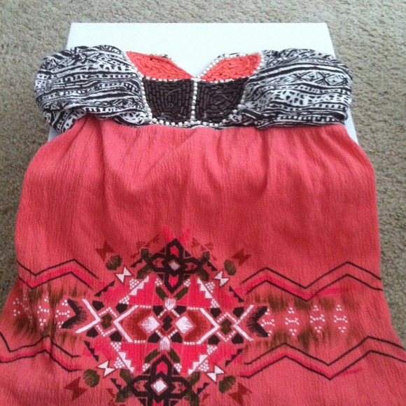 Summer strapless top, great for a summer night out