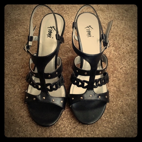 ✨💖super cute heels!💖✨