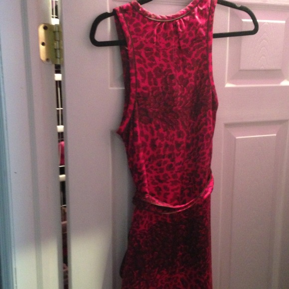 Spring dress - Picture 2 of 3