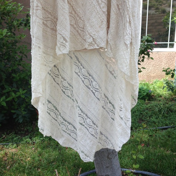 *SOLD* Anthropologie Lace Crochet High-Low Skirt - Picture 3 of 4