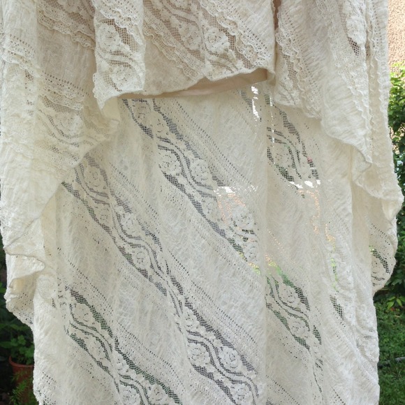 *SOLD* Anthropologie Lace Crochet High-Low Skirt - Picture 4 of 4