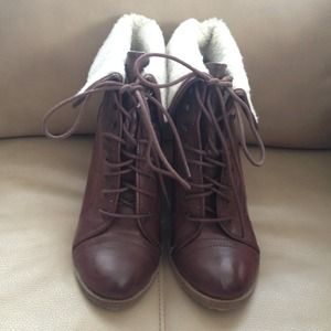 Leather brown wedges