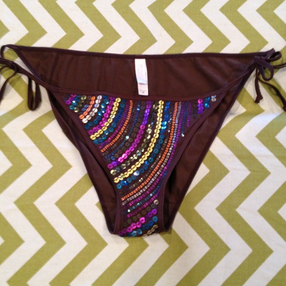 Never worn Victoria secret bikini bottom. $15