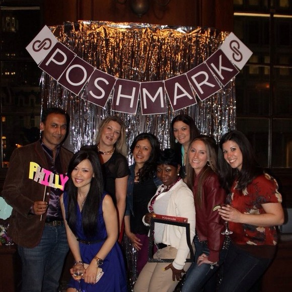 🎉Poshmark Philly Party Live❤