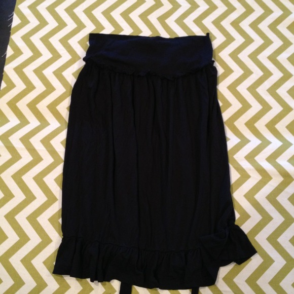 Strapless long top or cover up. Tie back $25