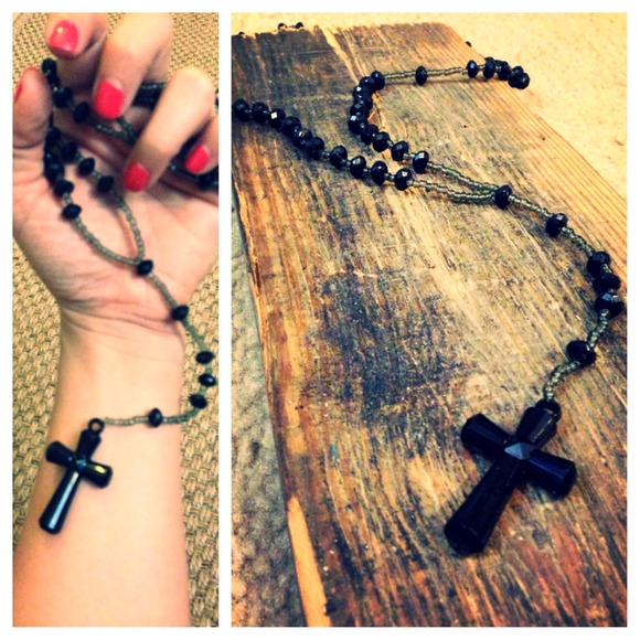 Black Beaded Rosary Fashion Necklace