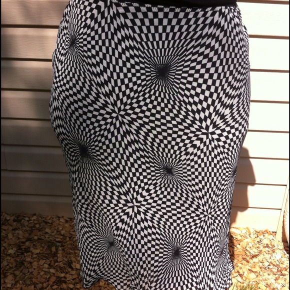 United Colors of Benetton skirt! Optical illusion