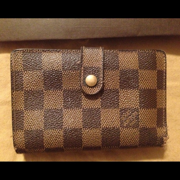 Louis Vuitton Clutches & Wallets - Authentic Louis Vuitton