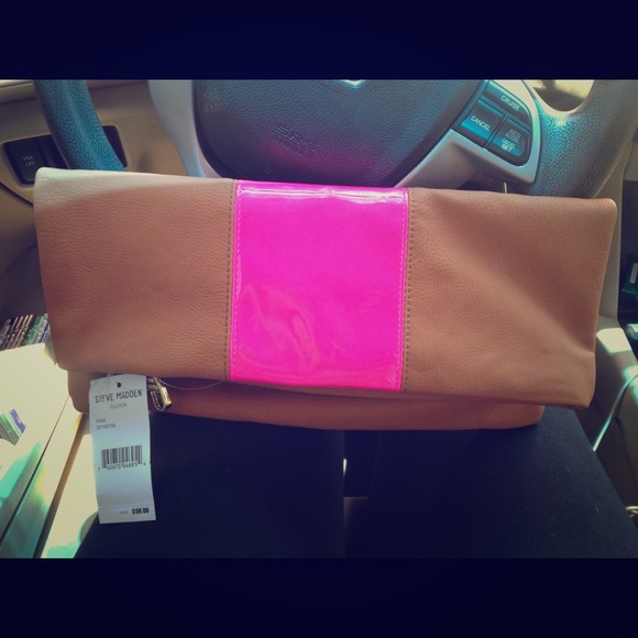 NWT Steve Madden Clutch.