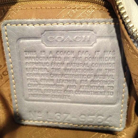 Authentic Coach bag. $30 - Picture 2 of 2