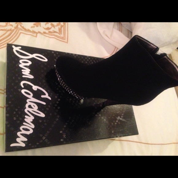Sam Elderman black boot sparkle studs