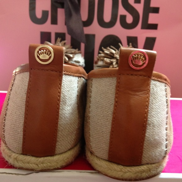 Juicy Couture flats size 6M - Picture 2 of 4