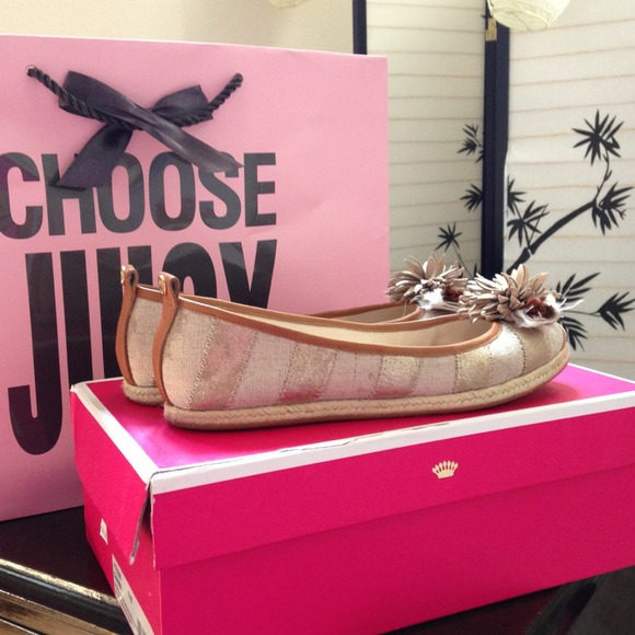 Juicy Couture flats size 6M - Picture 4 of 4