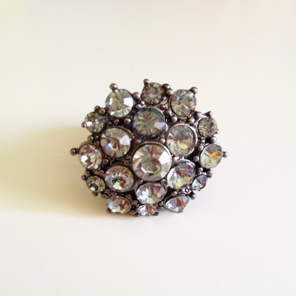 Ring - Picture 2 of 3