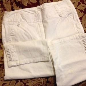 ⛔⛔SOLD⛔⛔ White Capri Pants