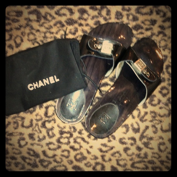 ⬇Final Reduction!! ⬇Authentic Chanel sandal