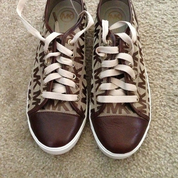 Michael Kors Shoes size 11