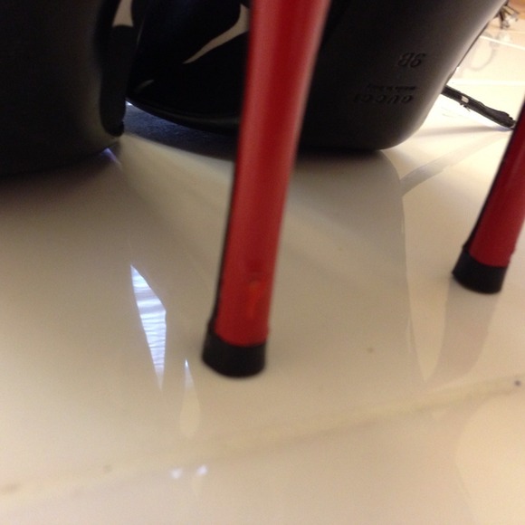 🌺HOST PICK x3!🌺 Gucci strappy heels - Picture 4 of 4