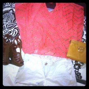 🎀Guess tan shorts🎀